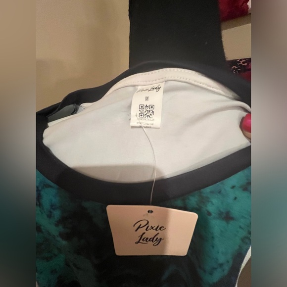 NWT Pixie Lady Tie Dye Design Sheath Crew neck Dress, size M - Picture 2 of 6